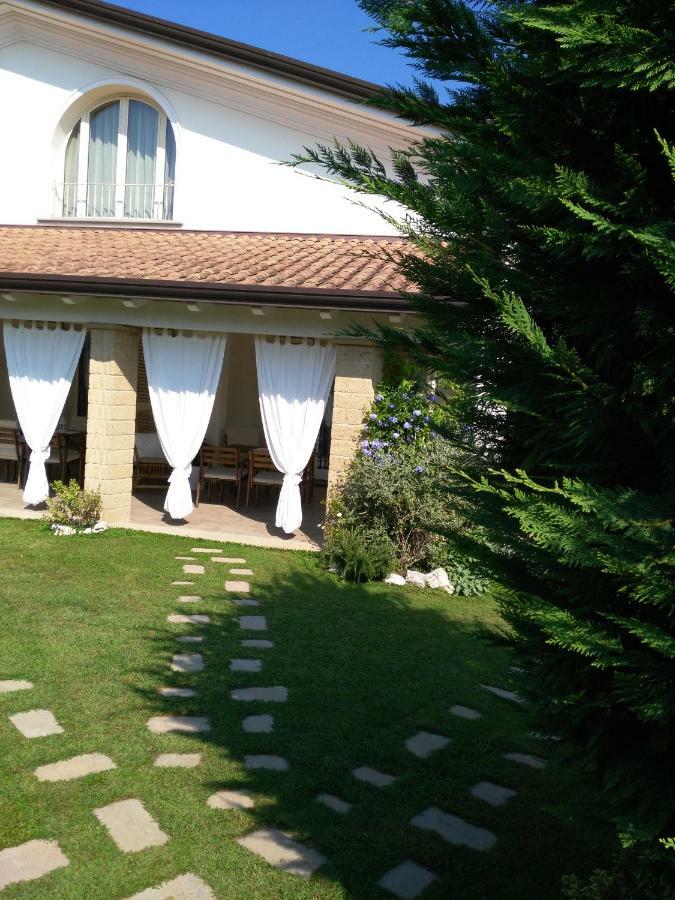 I Salici Villa Marina di Massa Buitenkant foto
